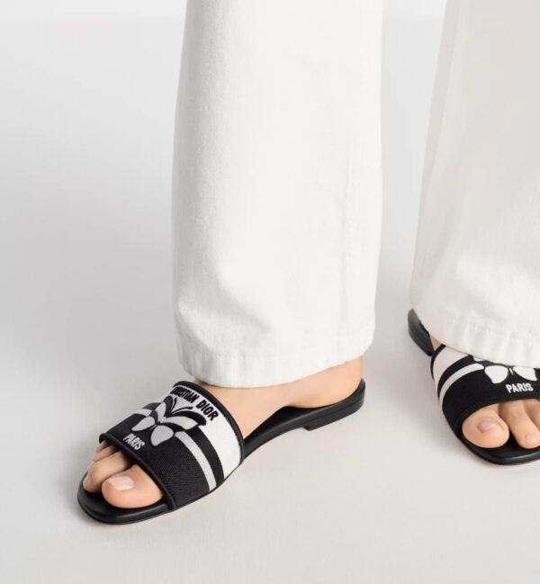 Christian Dior slippers replica – luxury flat footwear for women