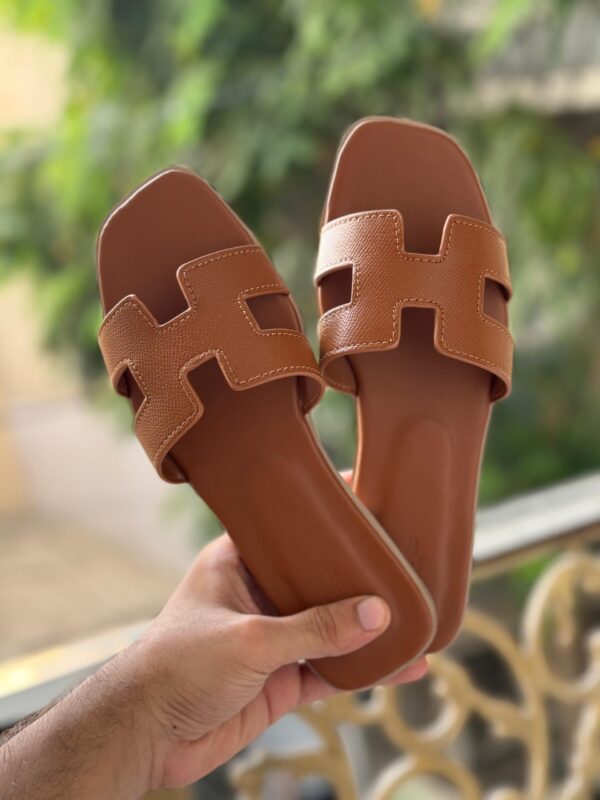Hermès Flat Slipper for Women in Pakistan by Karachi Shoes Store